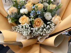 -亭亭鲜花店(中山北路店)