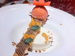 浓情栗意坚果布丁佐草莓冰激凌-王品牛排(北京西单店)