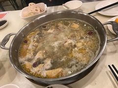 -一席地·本地鸡窝·杭帮鸡火锅(萧山银隆百货店)