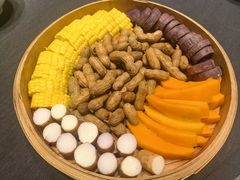 -艳阳天民俗村(公园路店)