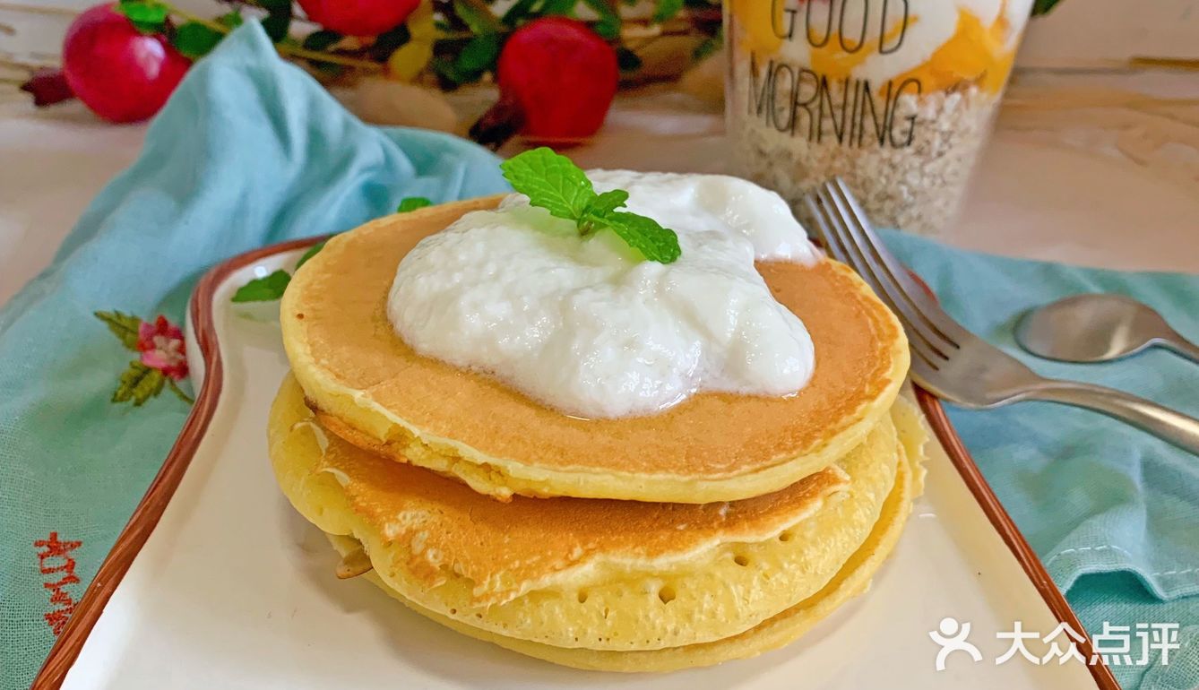 早餐牛奶松饼，简单易学，好吃美味。