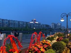 -暹罗酒肆泰餐厅酒吧