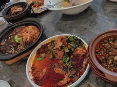 -有红鸡毛店·川菜(建设路店)