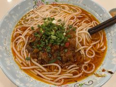 酸辣鸡杂粉-进哥湖南津市牛肉粉店(下沙店)