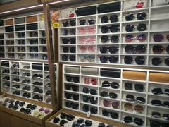 -视野联行眼镜·蔡司·控优点授权(长白万象汇店)