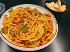 酱香鸡肉炒米粉-花小小新疆炒米粉·小锅现炒(灯市口店)