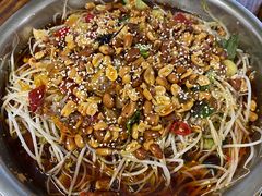 -周良天山牛杂城(天山路总店)