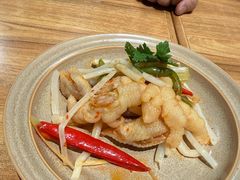 无骨酸辣鸡爪-越美小馆·越南料理(曲江店)