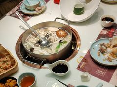 -洪氏嗨捞·猪肚鸡火锅(阳光天地店)