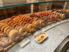 -HOT CRUSH趁热集合·现烤面包(环球港店)