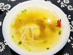 酸辣海鲜盅-旺角小渔村(二马路店)