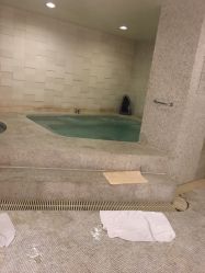 -上海外滩浦华大酒店·涟水疗SPA健身中心