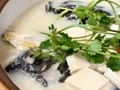 鱼头汤-宝荣鱼馆·临湖之宴(千岛湖店)