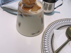 -露露家咖啡店