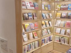 -猫的天空之城概念书店(印象城购物中心店)