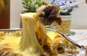 Japanese Snowflake Beef Pulled Cheese