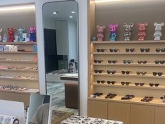 -三目眼镜·蔡司视觉合作店(青浦宝龙店)