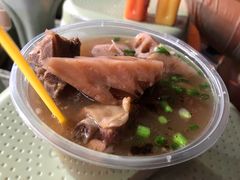 排骨藕汤-燕子煨汤(山海关路店)