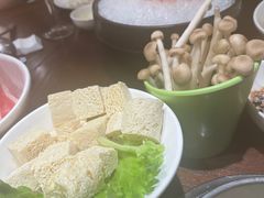 -东海怡品海鲜豆捞(舟宿夜江店)
