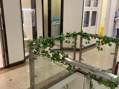 -美酷口腔牙齿矫正(江桥万达店)