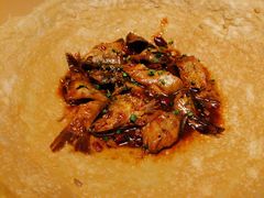 锅贴小杂鱼-卯时·龙光雅宴·精致锡帮菜(惠山古镇店)