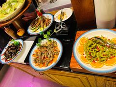 -领鲜活海鲜榴莲自助火锅(东门店)