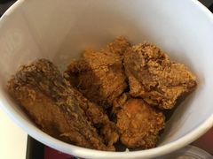 歡樂桶（6件炸雞）-快乐蜂(永光广场店)