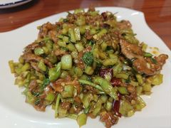 怪味牛柳-恩宏德餐馆(平山道店)