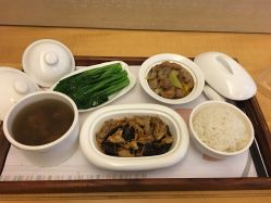 -莉泽月子中心(鹅潭汇店)
