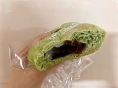 -顶东面包花园·生日蛋糕(世博店)