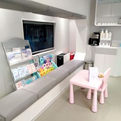 -唯儿诺儿童医院·儿科·眼科·口腔(海岸城店)