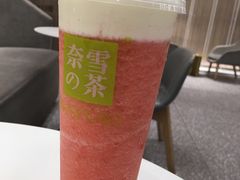 霸气芝士草莓-奈雪的茶(市百一店)