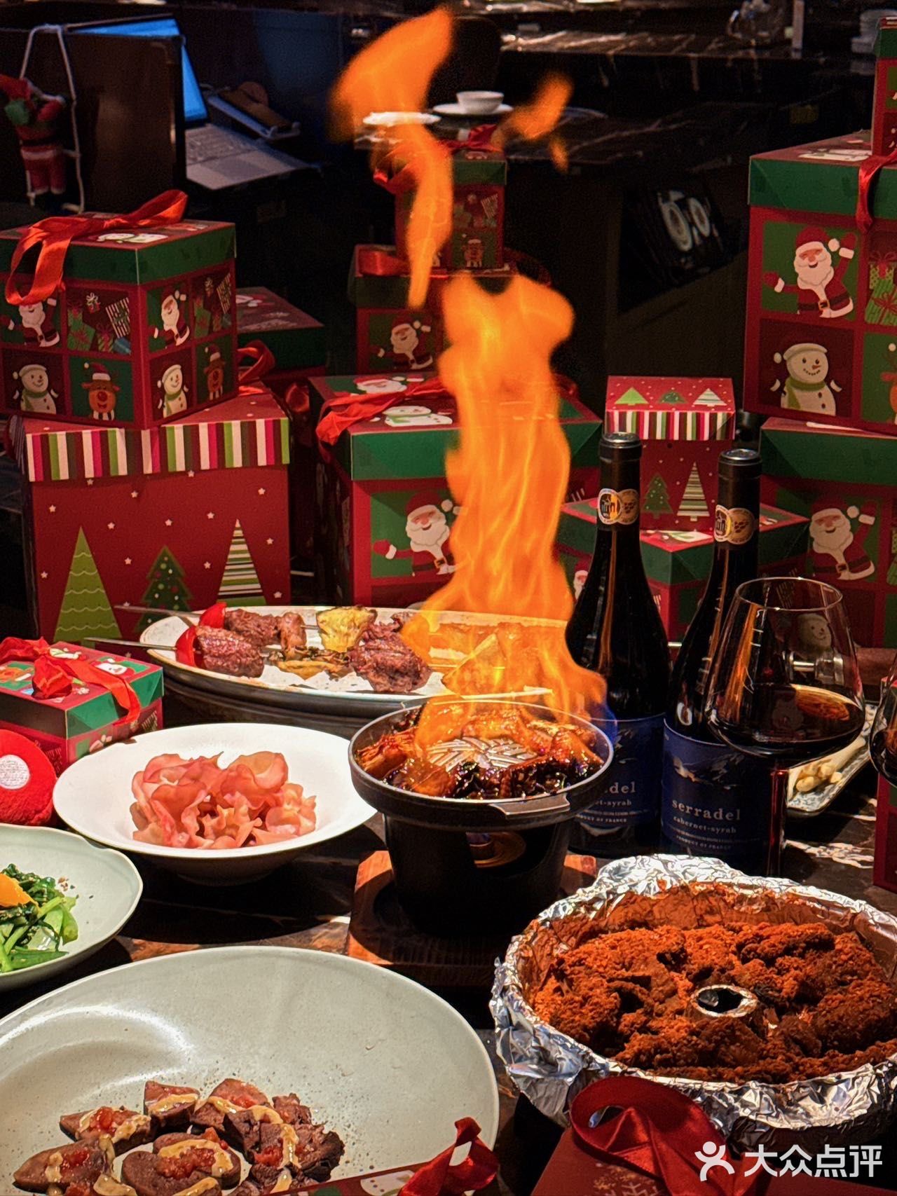 北京三里屯！圣诞氛围遥遥领先...