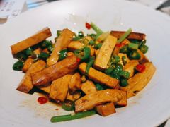 -状元人家·公园别墅衡东土菜(溪悦荟店)
