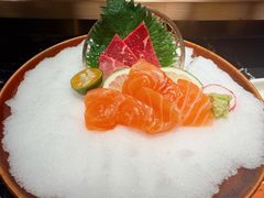 雪花和牛三文鱼刺身拼盘-牛将军•涮肉•烤肉•铁板烧(北京王府井·故宫店)