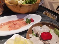 -热火朝天鲜切牛肉火锅(南强街巷店)