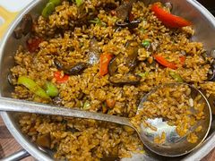 -老滇山寨•云南特色菜•地方菜•民族风情歌舞表演(金碧店)