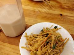 免费小菜-老于家东北人家(打浦桥店)