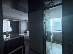 -上海龙之梦万丽酒店