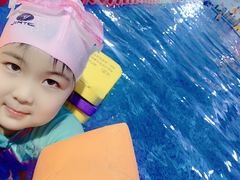 -鲨鱼游泳培训中心