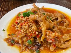 蒜香鸡脚-浩海火烧云傣家菜(京广店)