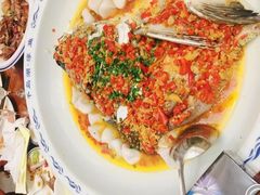 米椒剁椒鱼头-忆江南·临江鱼馆