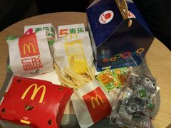 -麦当劳(海岸城店)