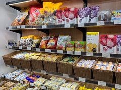 零售区-来伊份(香积寺路店)