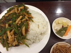 尖椒肉丝盖饭-护国寺小吃(左家庄店)
