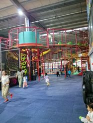 -趣玩空间蹦床乐园(临平旗舰店)