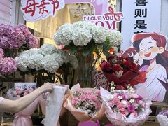 -溪岸路花鸟市场