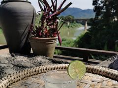 -乌托邦酒吧和餐厅