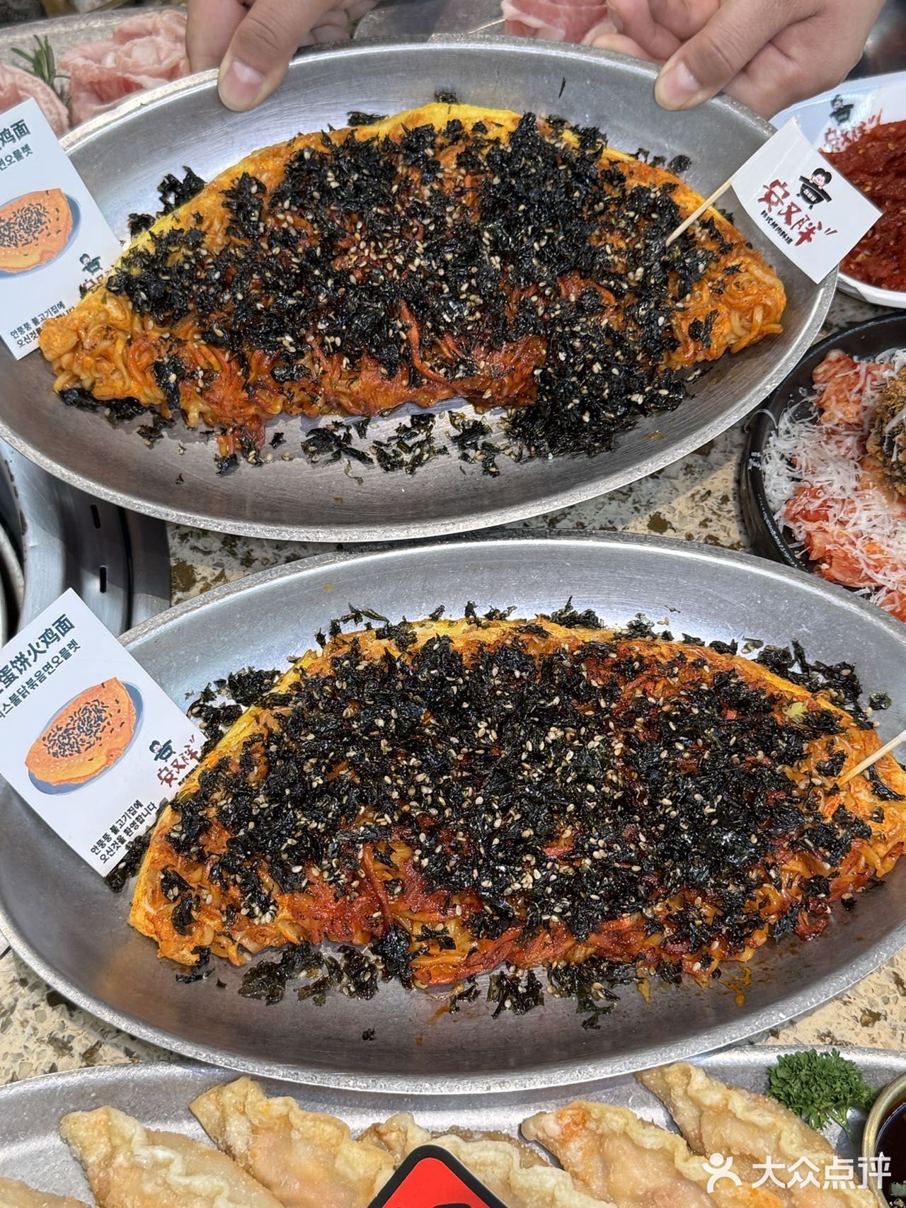 釜山肥牛饭，济州岛墨鱼饭团，还有奶香浓郁的芝士猪排