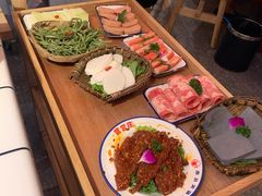 犇辣牛肉-贤合庄卤味火锅(时代广场店)